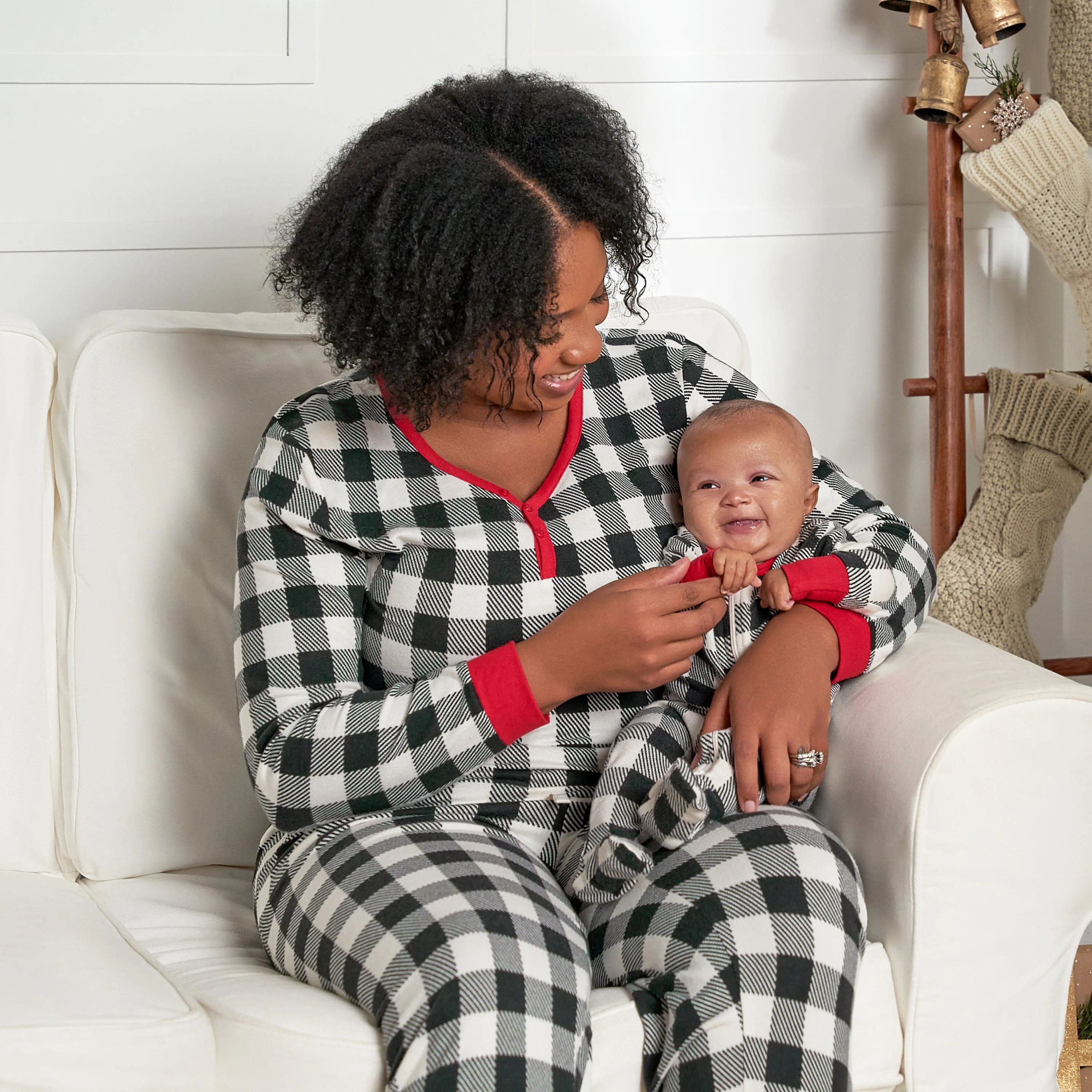2-Piece Women's Buffalo Plaid Hacci Pajama Set Gerber Childrenswea