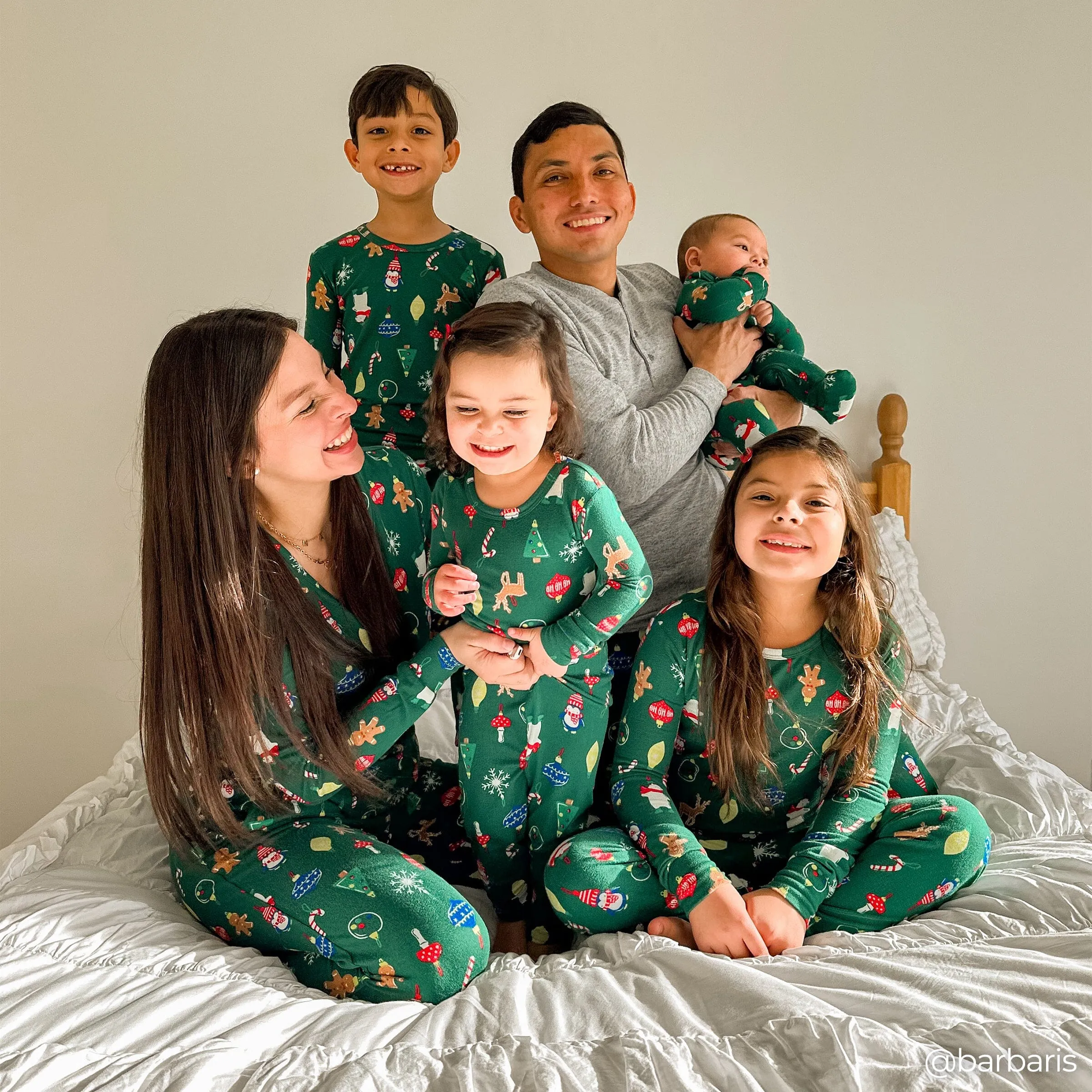 2-Piece Women's Ornaments Hacci Pajama Set Gerber Childrenswea