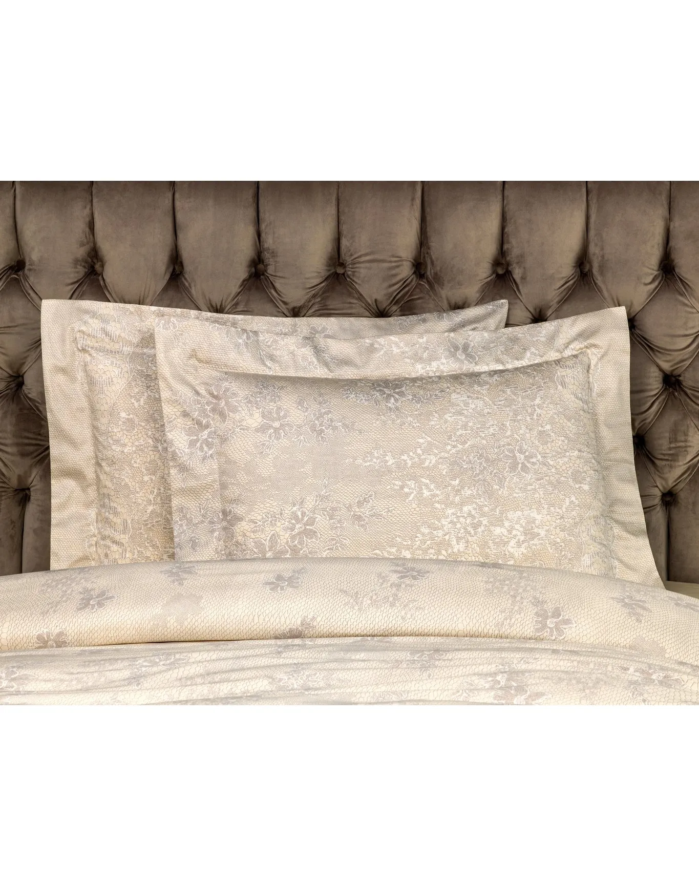 Amelie Pillowcases | Ecru TOGAS