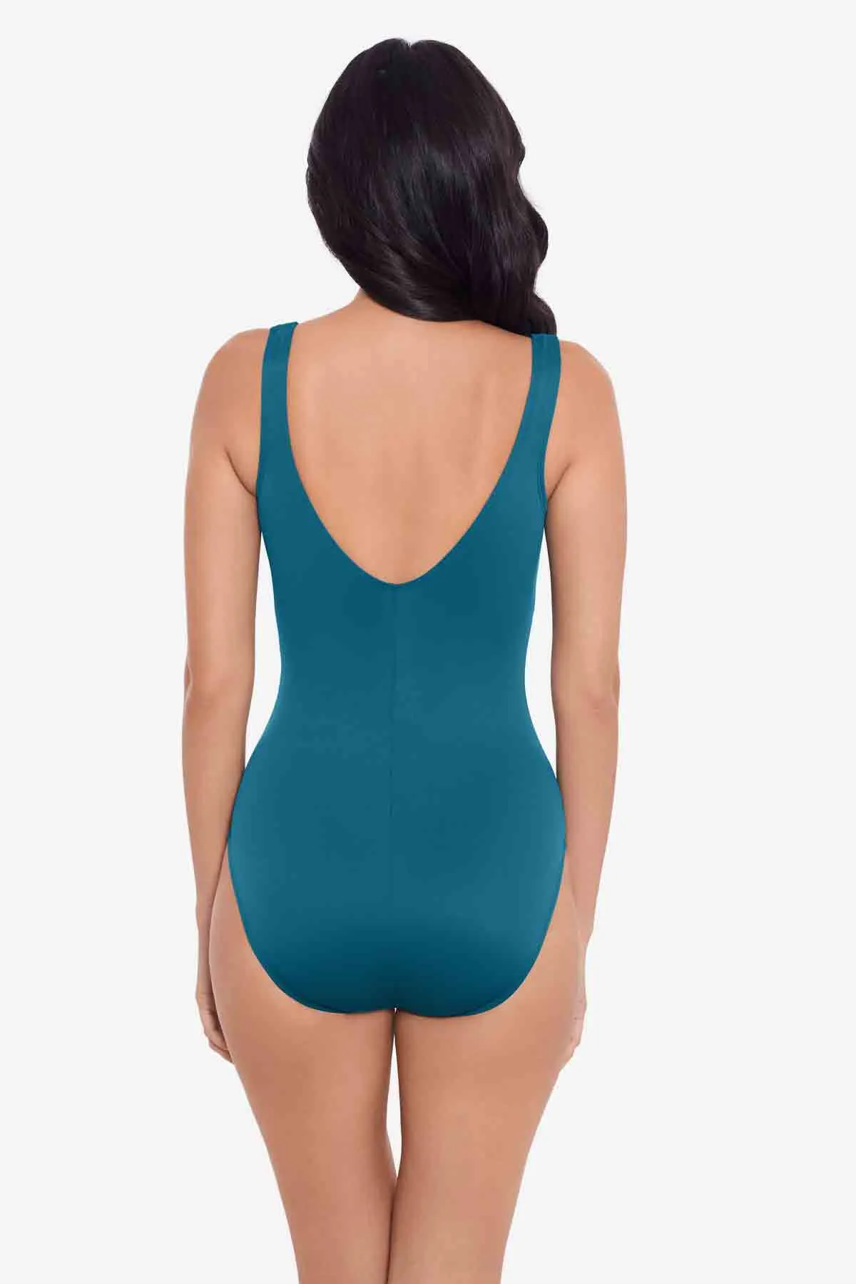 Avra One Piece
