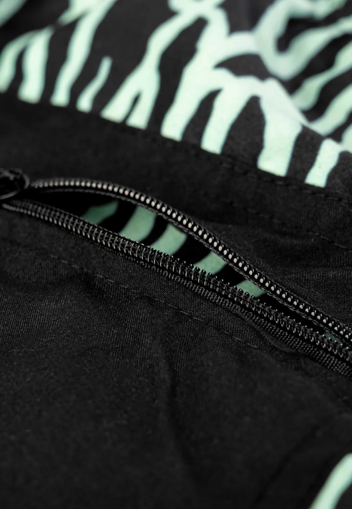 Green Berlin - Coral Green Schwarz/Mintgrn - Board Shorts