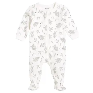 Laurel Leaves Print on Off-White Sleeper | Petit Lem