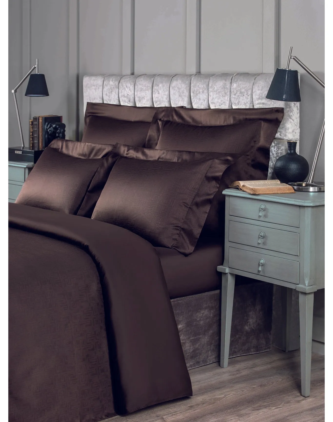 Lester Pillowcase | Chocolate Brown TOGAS