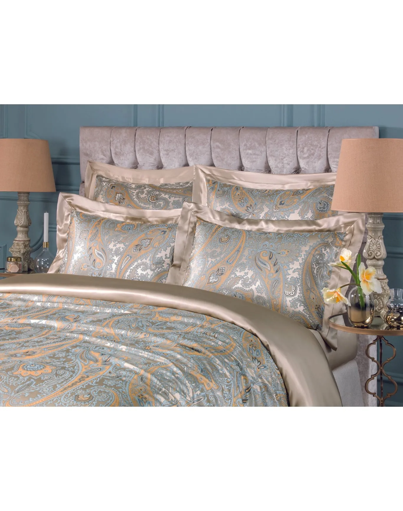 Lizardi Flat Sheet | Golden TOGAS
