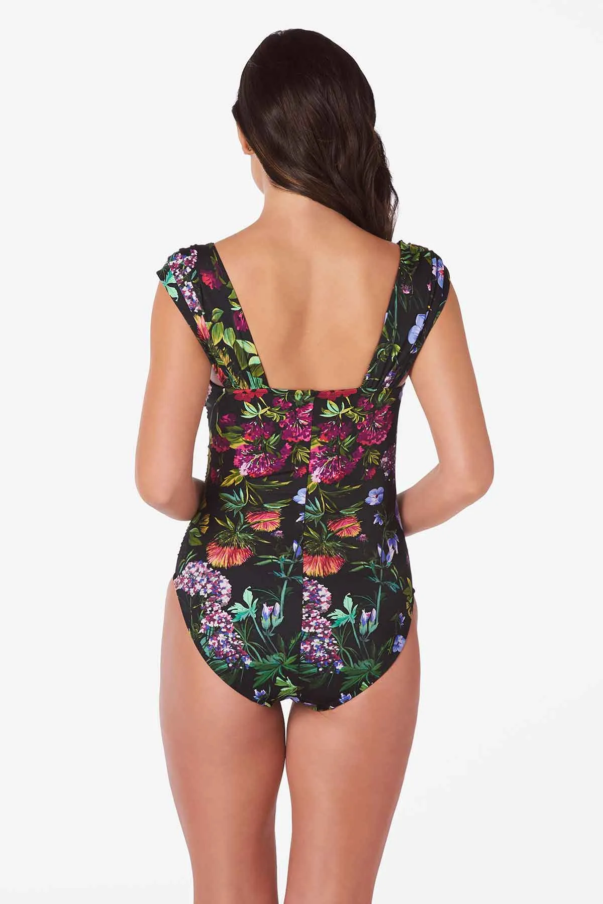 Natalie One Piece in Modern Romance