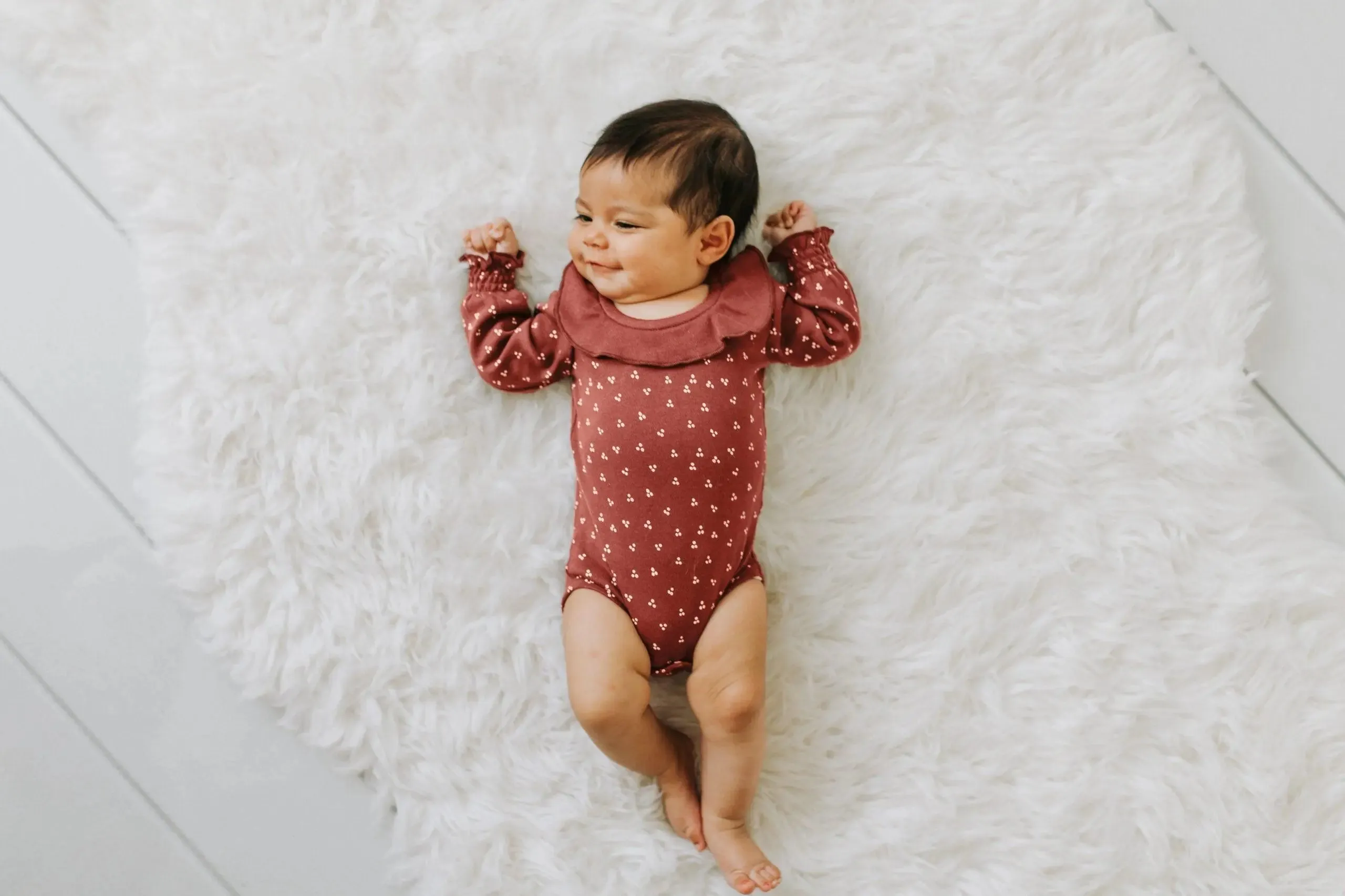 Organic Ruffle Bodysuit in Appleberry Dots | L’ovedbaby