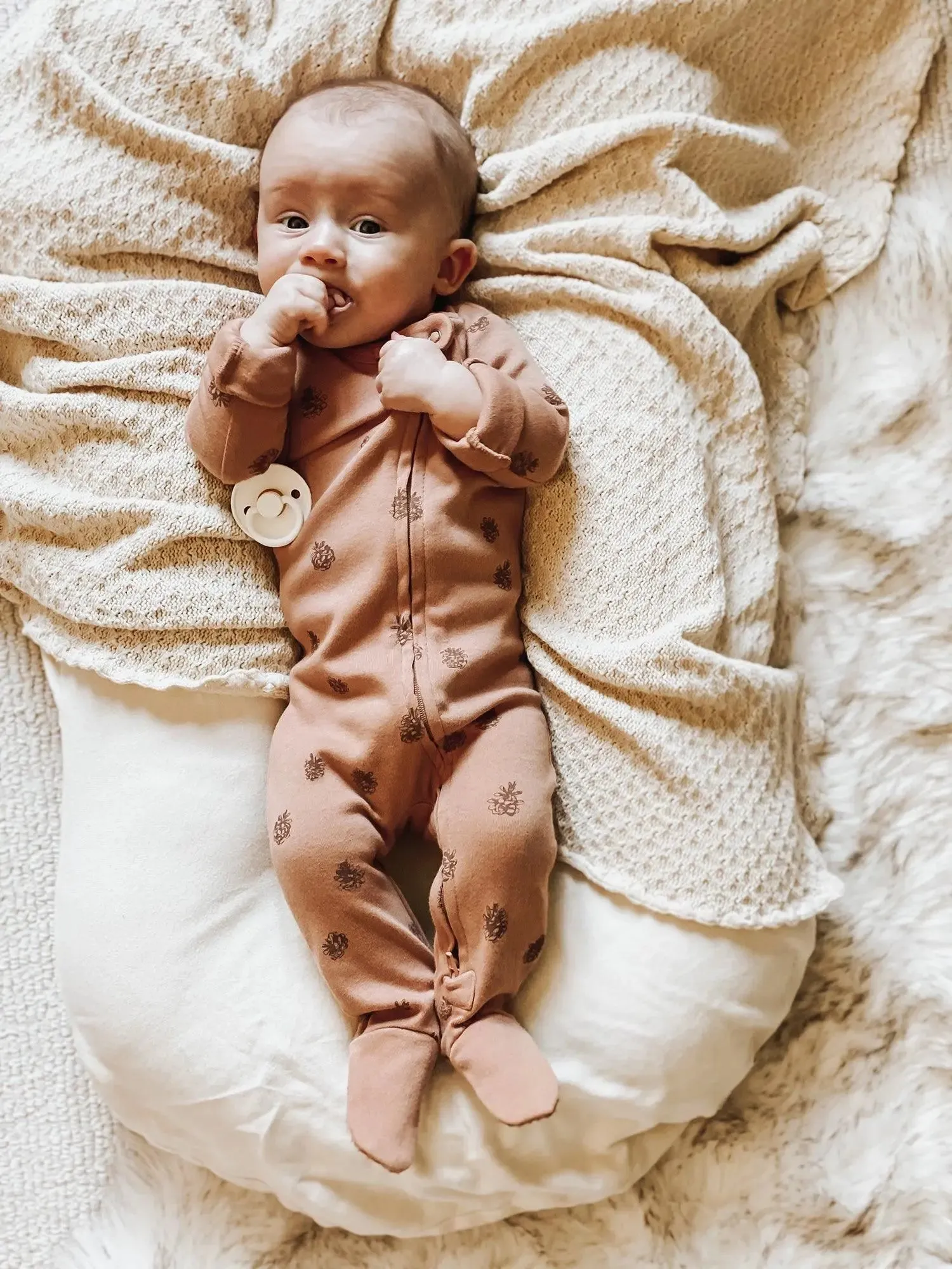 Organic Zipper Footie, Print in Nutmeg Pinecone | L’ovedbaby
