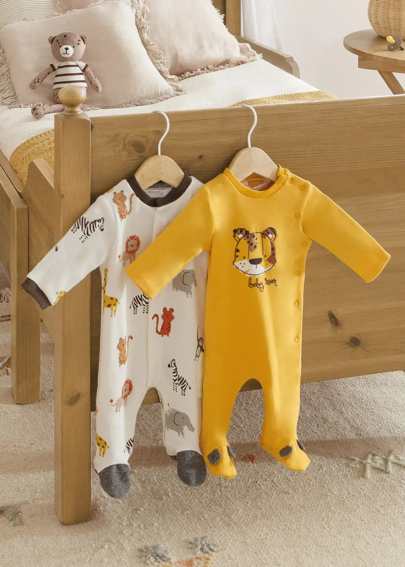 Set of 2 Sleepsuits With Bib Newborn | Mayoral