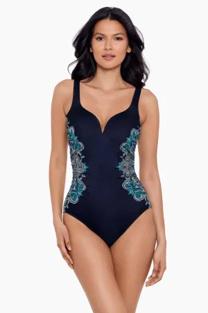 Temptress One Piece in Precioso
