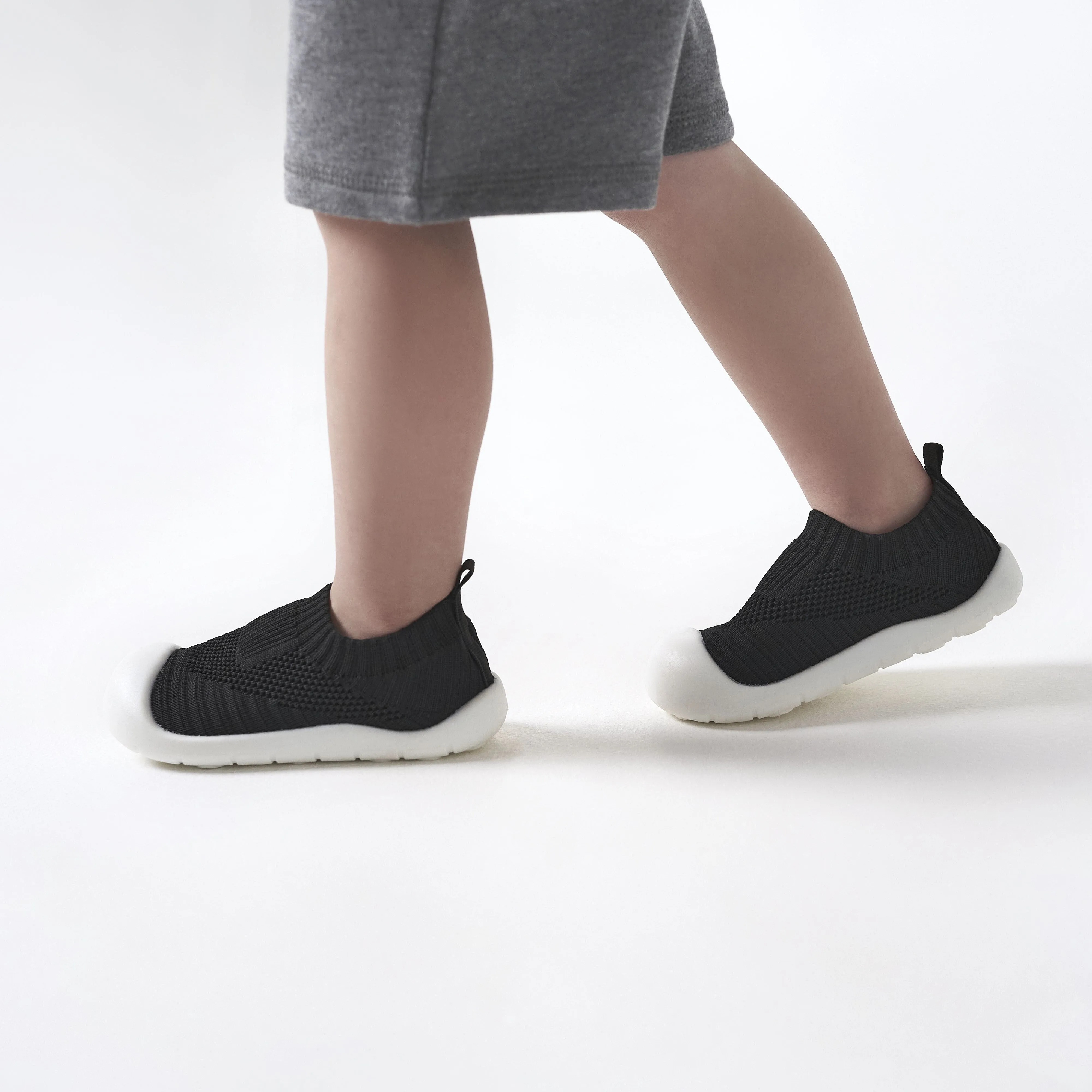 Toddler Neutral Black Stretchy Knit Slip-On Sneaker, US 11 Gerber Childrenswea