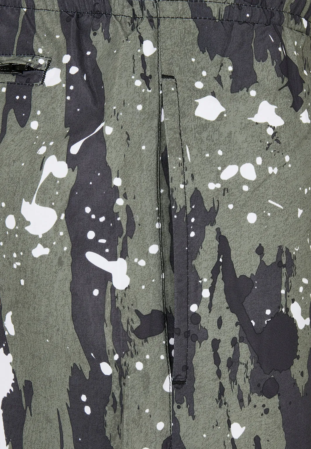 Urban Classics - Pattern Swim White Dot Camo Aop - Board Shorts